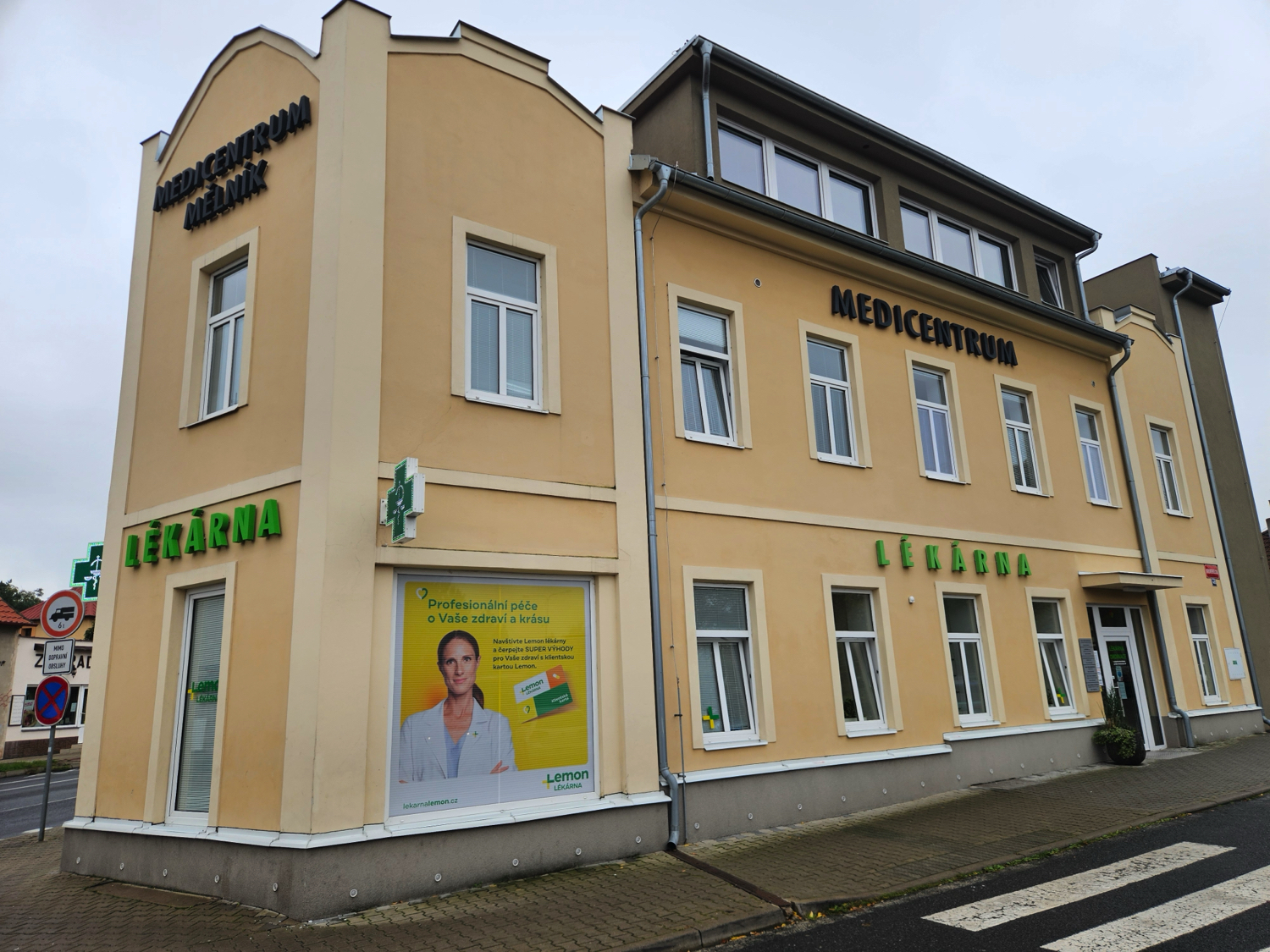 Lemon lékárna - Mělník - Medicentrum, Nemocniční 480