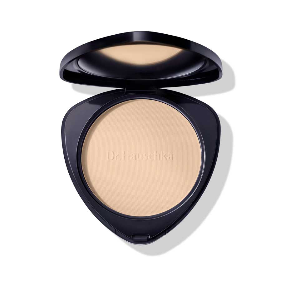 Dr. Hauschka Compact powder 02 Chestnut kompaktní pudr 8 g