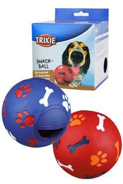 Hračka pes míč na pamlsky pro středního psa 11cm Trixie